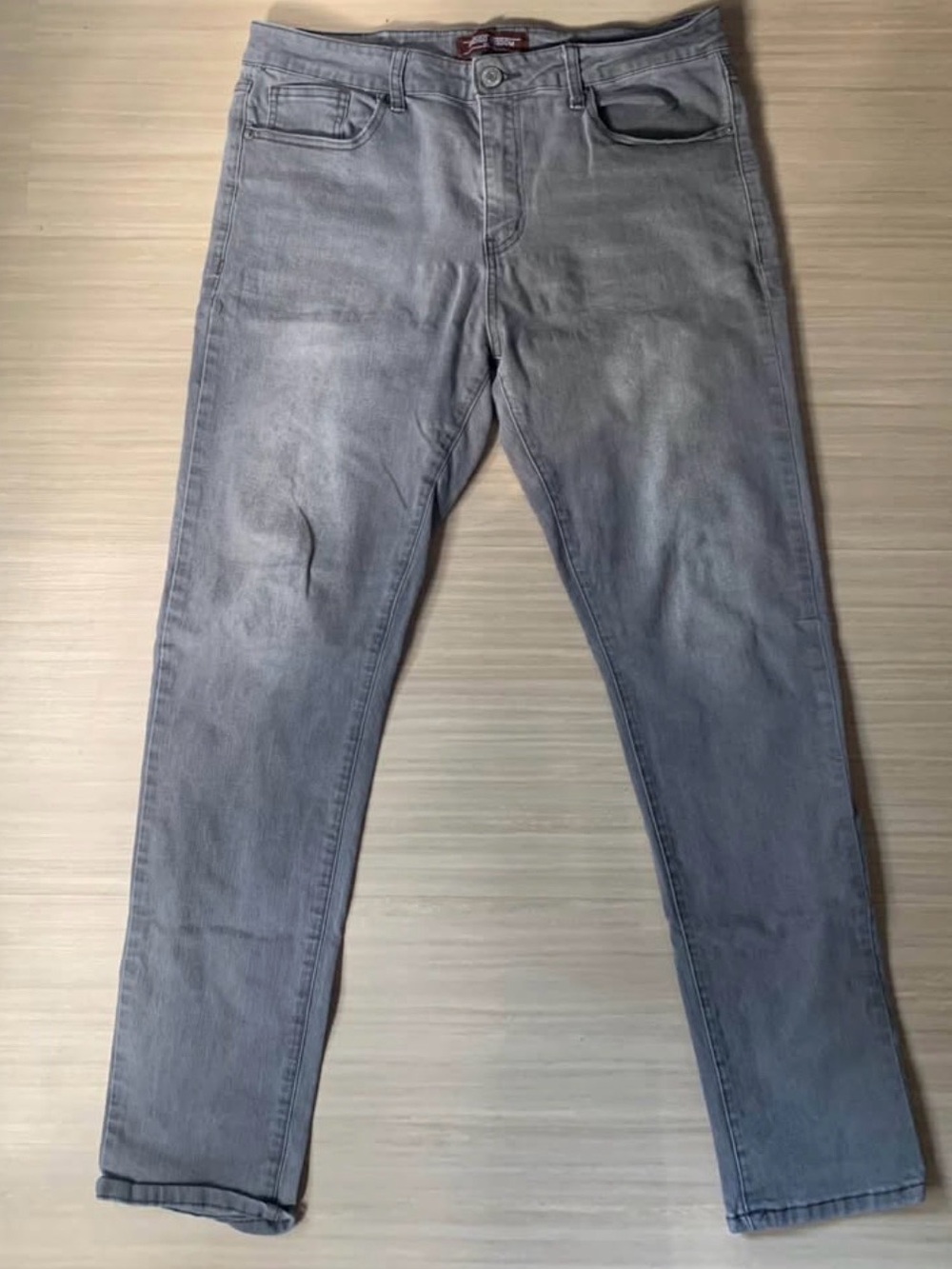 Indigo Men's Slim Straight Jeans in Washed Gray